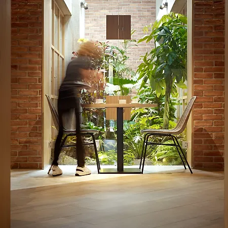 Bide Bide מלון 2*