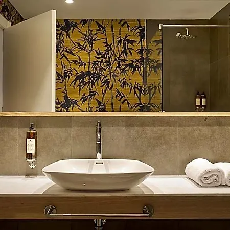 Hotel Bide Bide